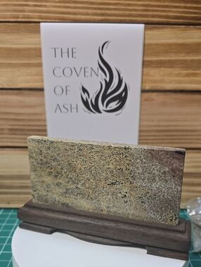 Picture jasper slab with base